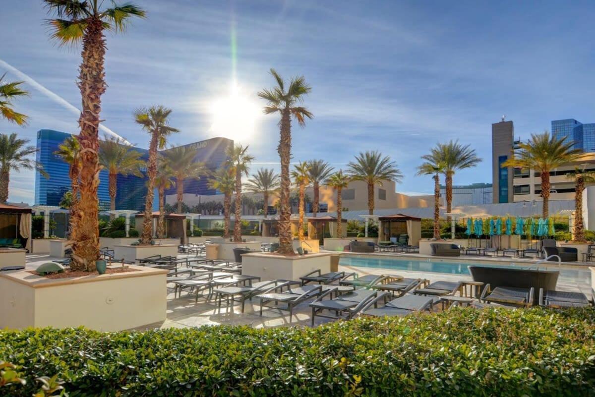 Mgm Signature-33-709 F1 Track & Strip View Balcony Las Vegas Eksteriør billede